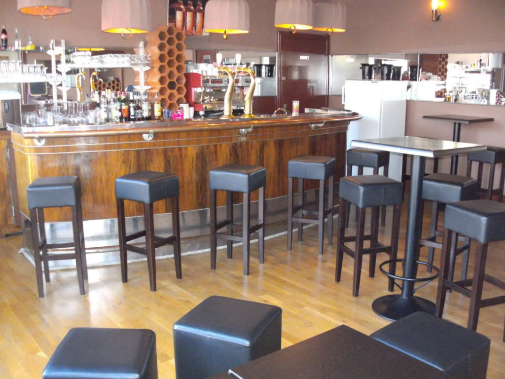 Hotel Bar Restaurant Saint Paul