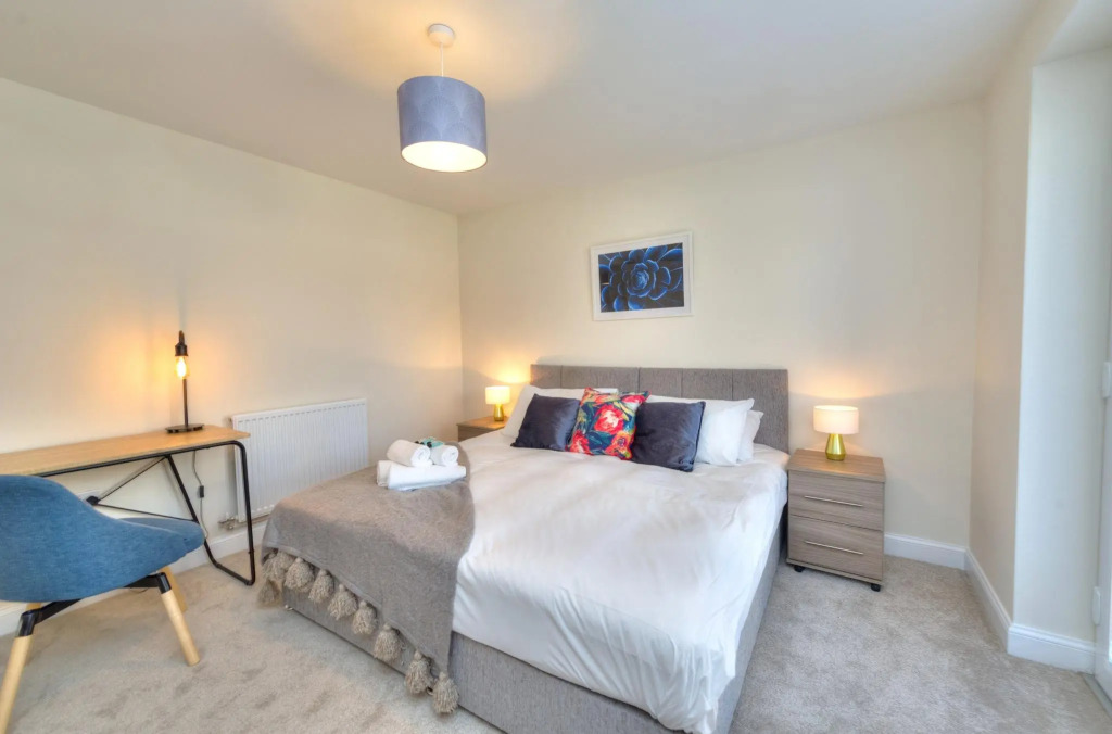 Executive Fairfields Apartment