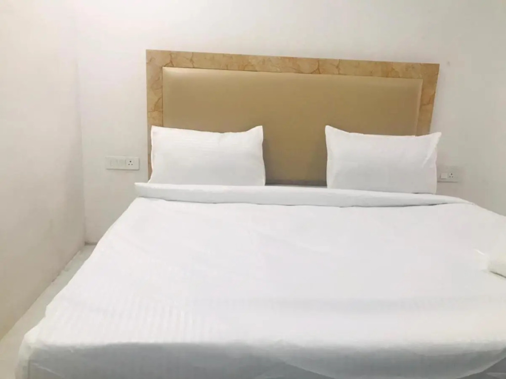 Hotel Rasso Inn Tuglakabad Extn.
