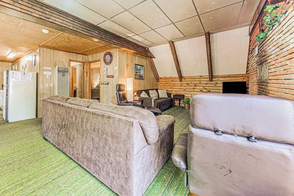 Forest Views & Porch: Family Cabin in Ruidoso
