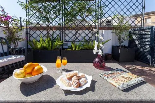 City Rooftop Paradise