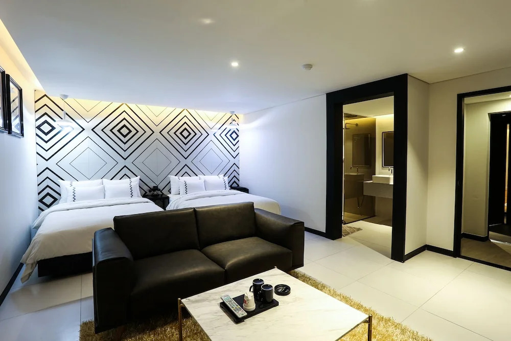 Jeonju Mari Hotel Park Store