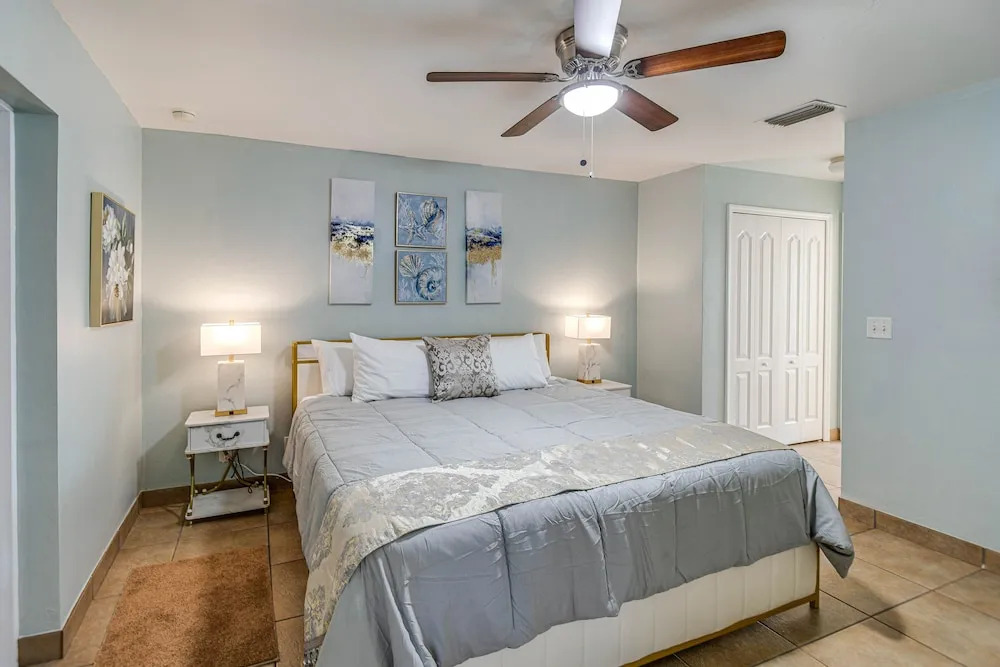 5 Mi to Beach: Getaway in Cape Coral w/ Pool