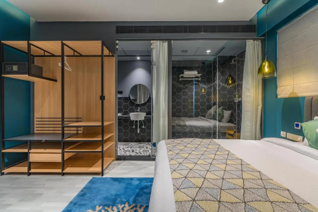 Hotel B plus L