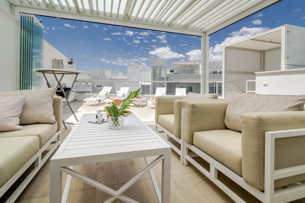Lab5 Modern 3 Bedroom Penthouse In San Pedro