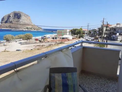 Kritikos Rooms