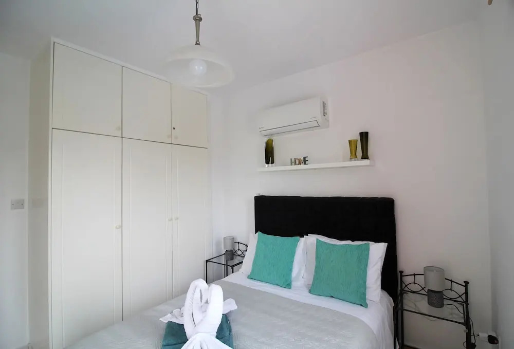43 PAP - Stay Iris Apartment