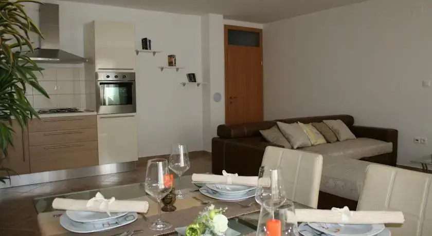Apartment Lorka