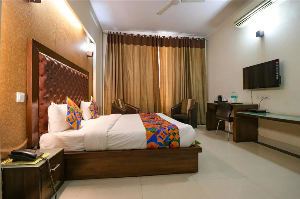 Hotel Lloyd Residency