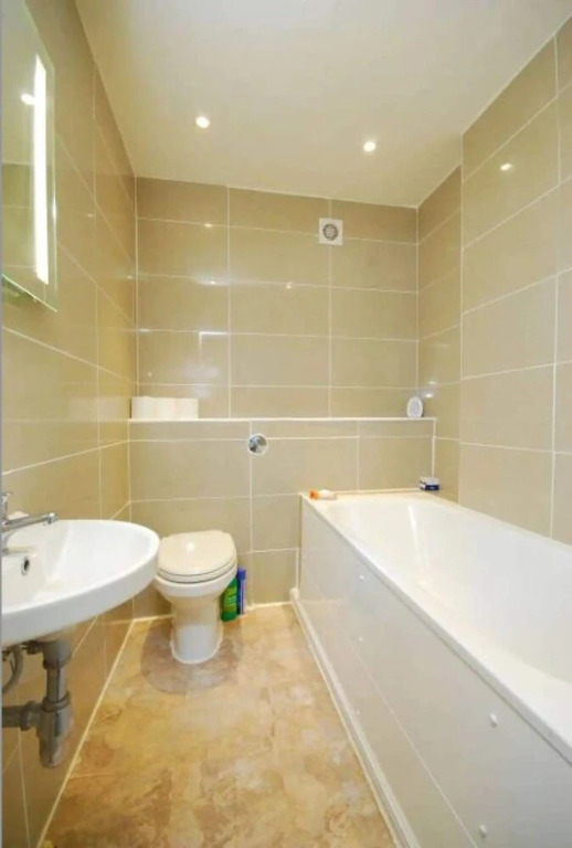 Stunning Art-deco Style 2 Bedroom Apartment in Fitzrovia