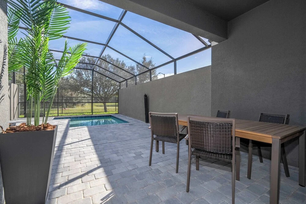 Charming Getaway Near Disney