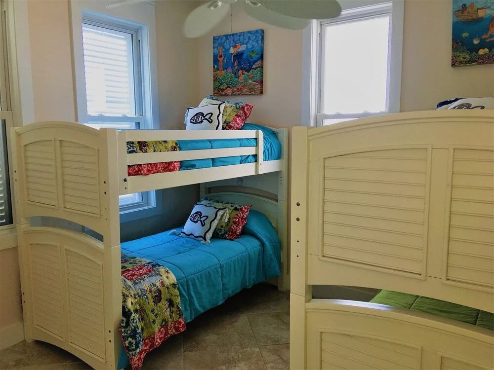 Family Tides Home 3 Bedrooms 4 Bathrooms Home