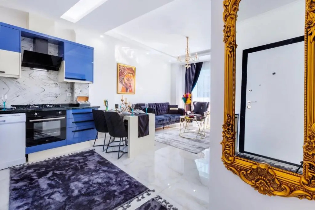 Suit Residence