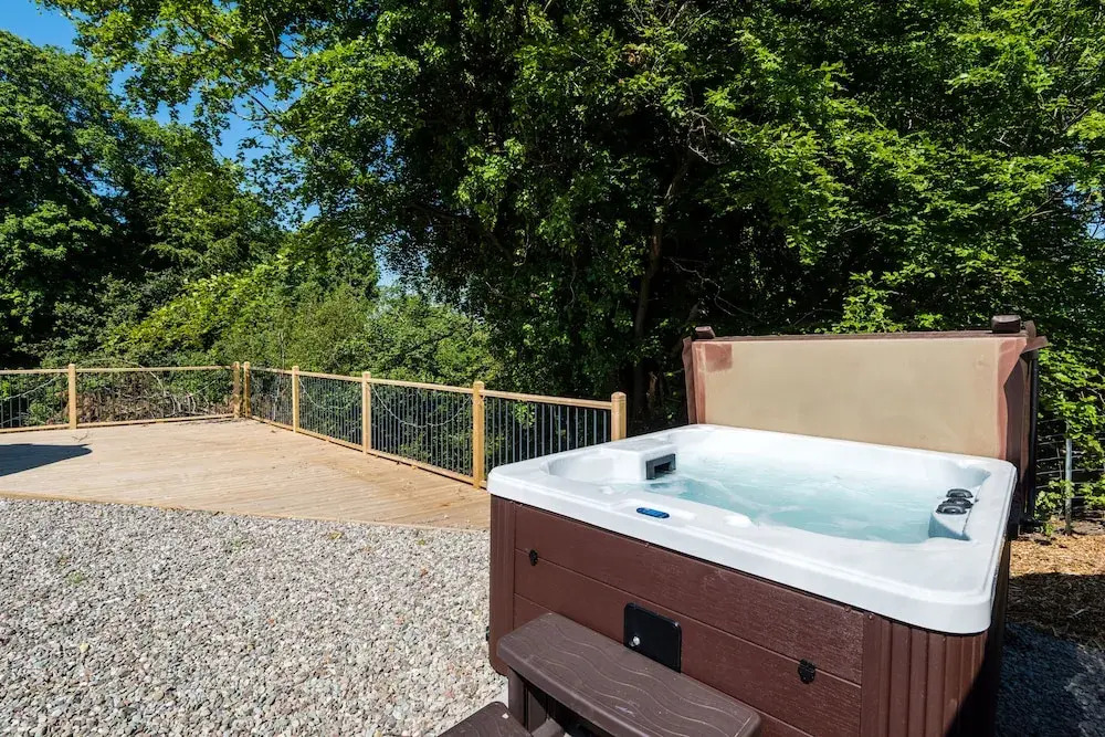 Weedingshall Lodges