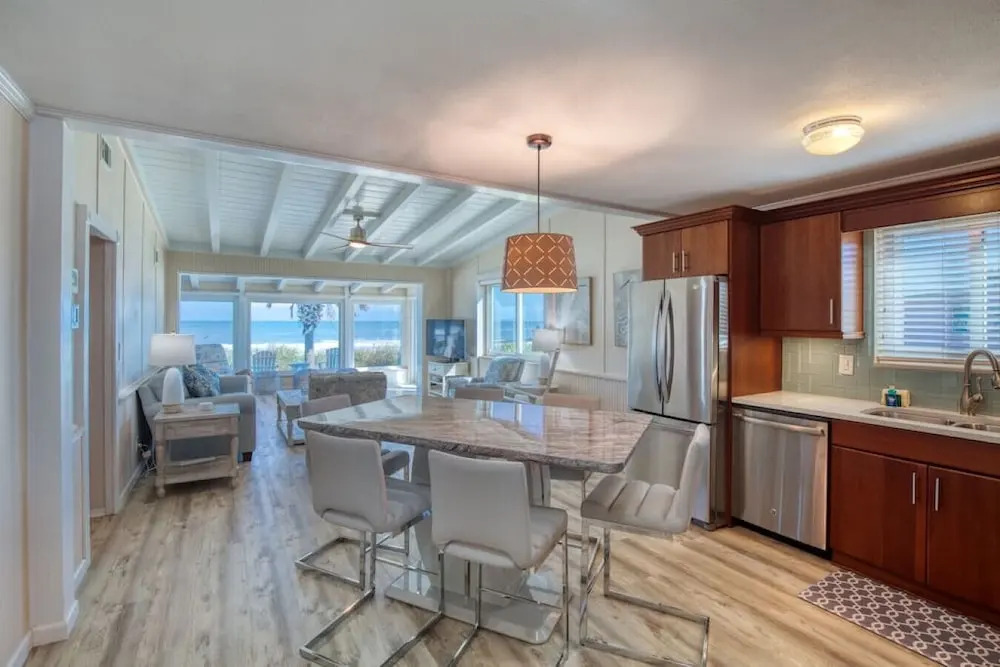 Sunrise Cottage Direct Oceanfront House