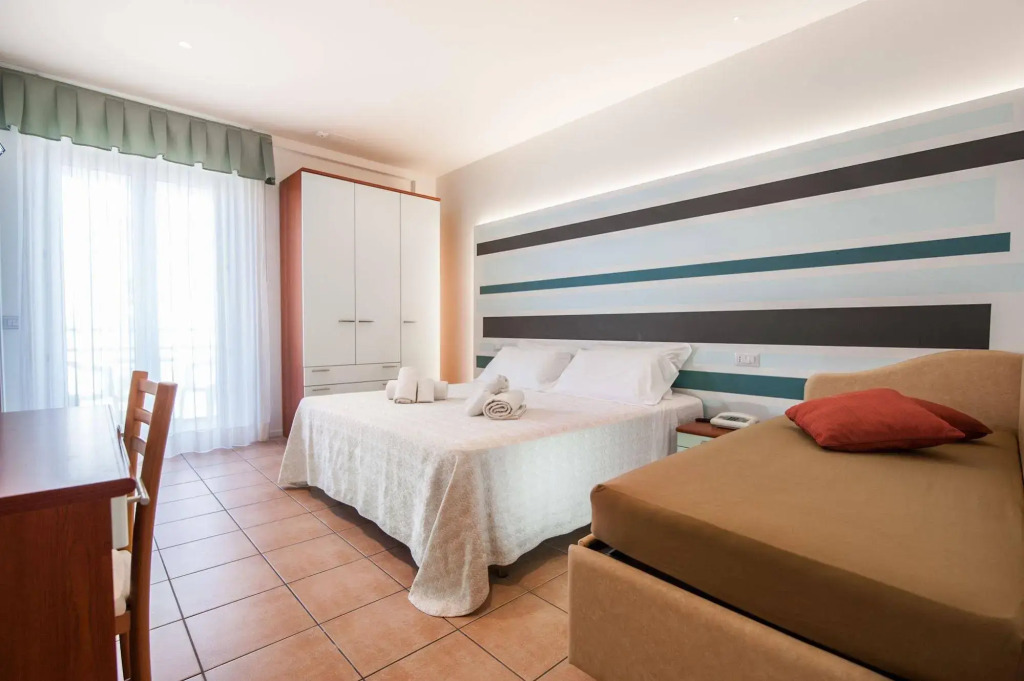 Hotel Pacific