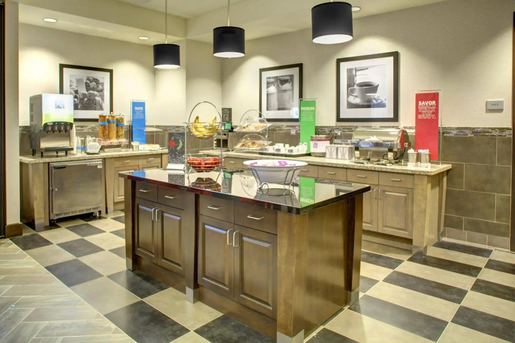 Hampton Inn & Suites - Roanoke-Downtown, VA