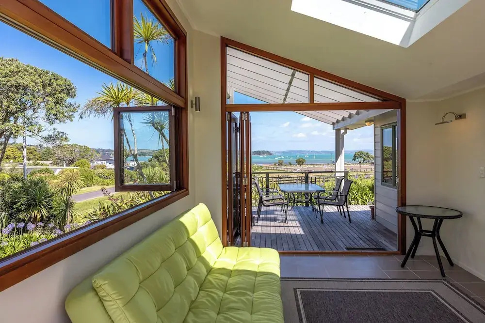 Tikirau Bay Views in Oneroa