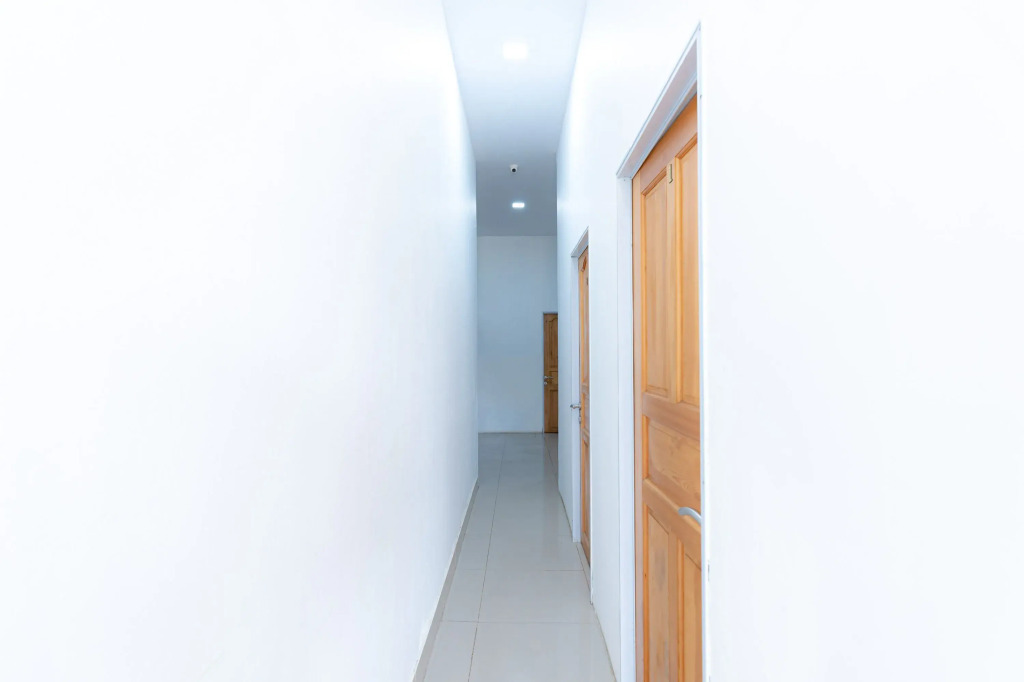RedDoorz near Hang Nadim Batam Airport