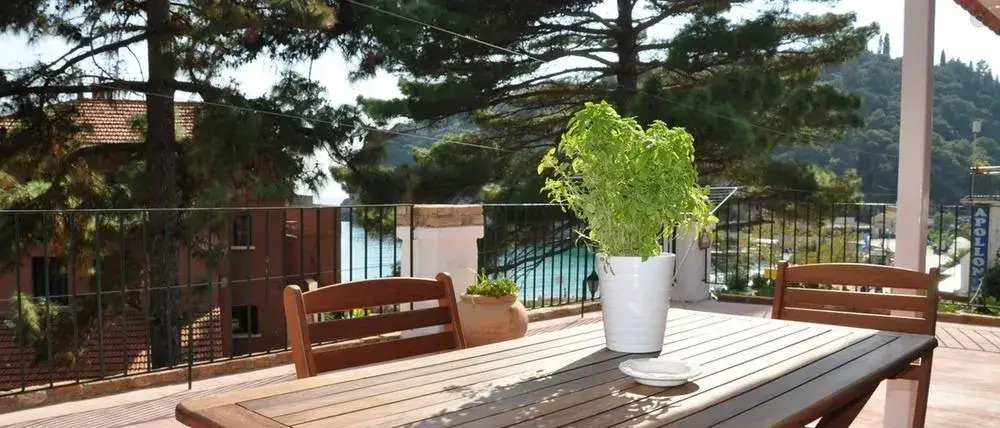 Zefiros Traditional Hotel
