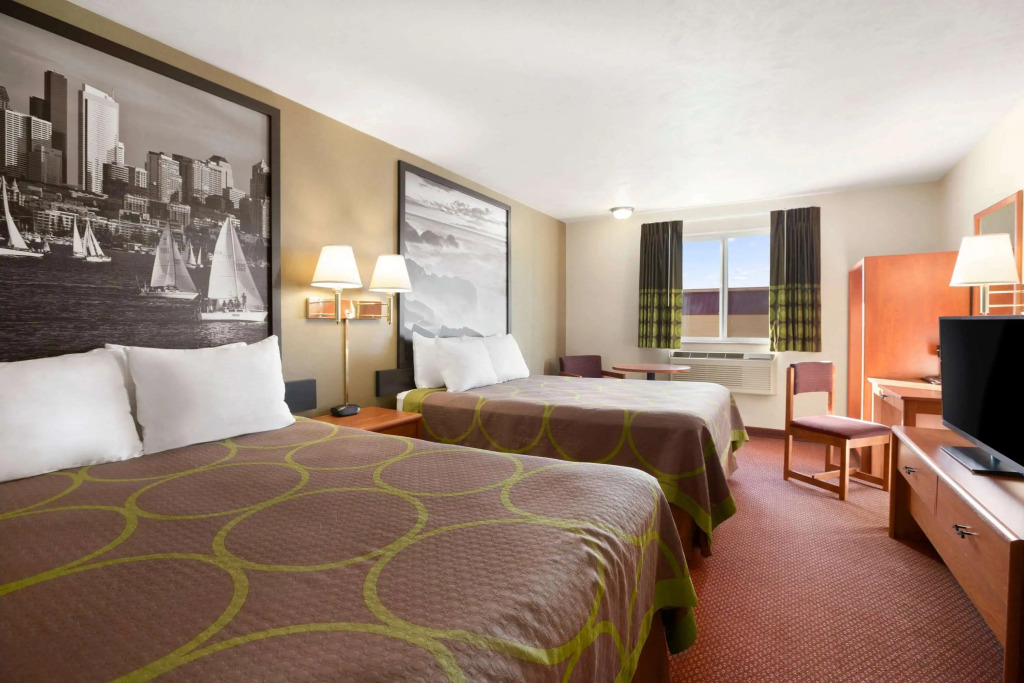 Super 8 by Wyndham Bellingham Airport/Ferndale