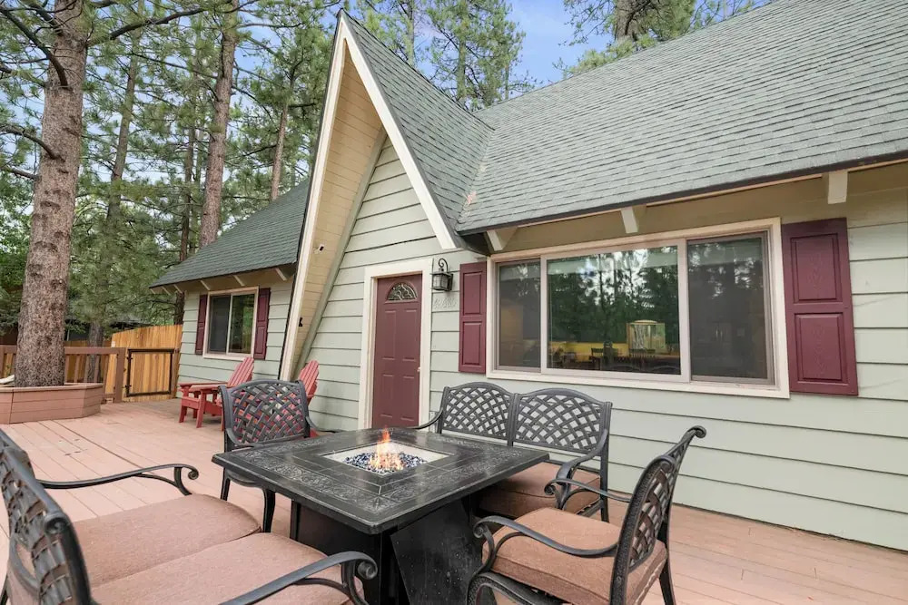 Star & Gem Cabin