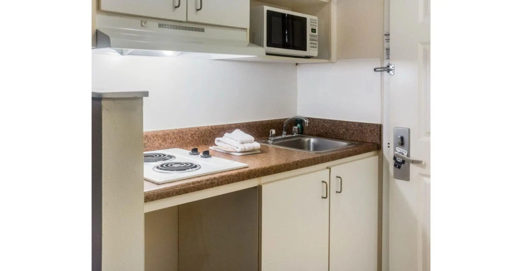 Studio 6 Extended Stay - Hampton, VA - Langley AFB Area
