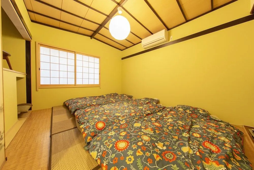 Kuromon Residence