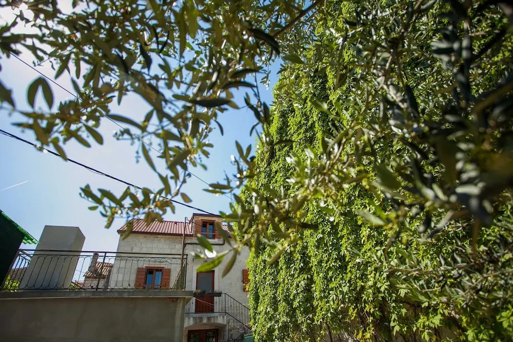 Stone house Lino Trogir