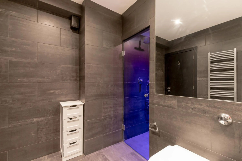 Luxury Architect Designed Apt 13 Mins to Royal mile