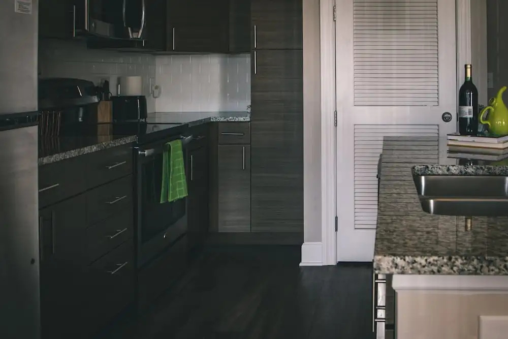 Deluxe One Bed Apartment Near South End/Uptown