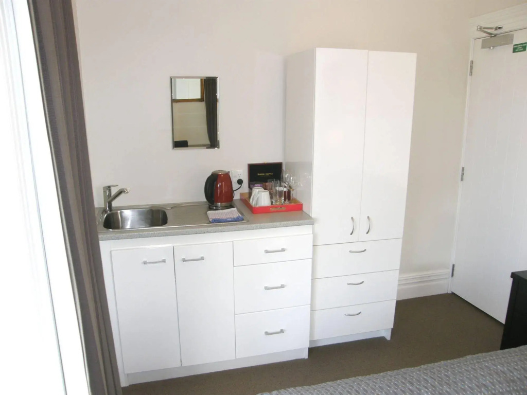 Ponsonby Manor
