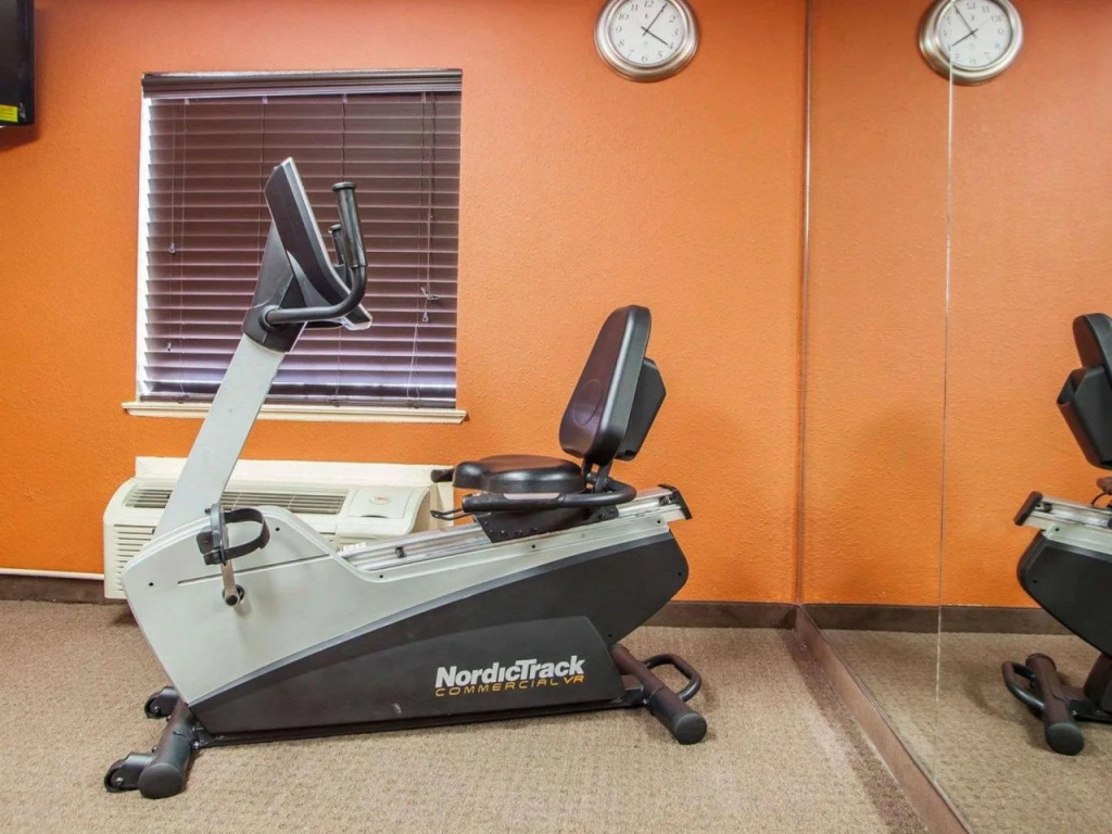 Quality Inn Saint Louis Airport