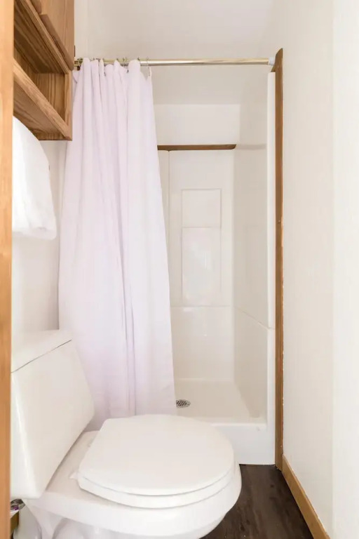 Wolfe by AvantStay | Near Lake Tahoe, w/ Hot Tub, Fireplace, 2 Private Decks!
