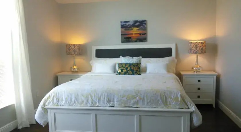 Six Bedroom / 4 Bathroom House in Windsor Palms Resort