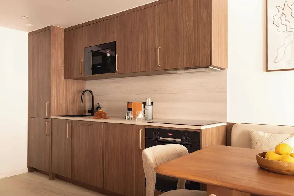 Chic A/C Central apt - 2bdr/6p - Faubourg s/ Denis
