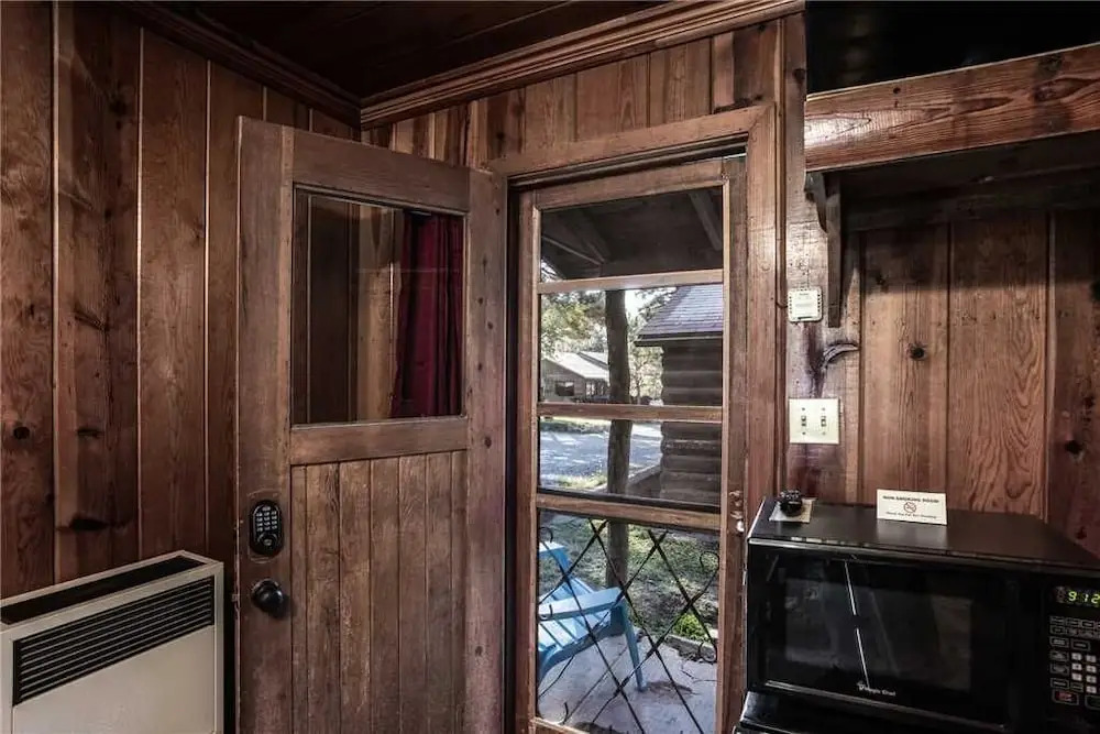 Apache Village 7, Queen Bed, Midtown, Sleeps 2