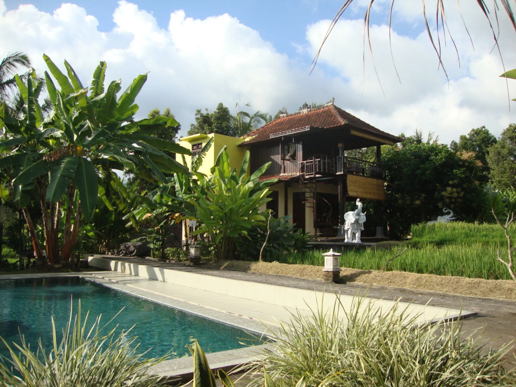Atres Villa