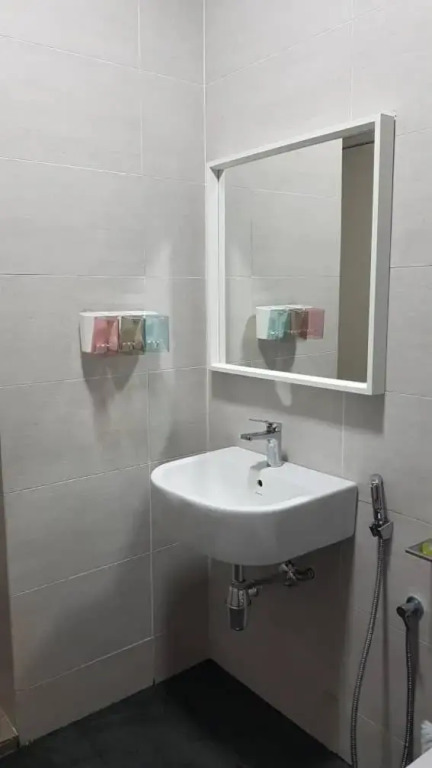 Aleeya Suite @ Troika Residence