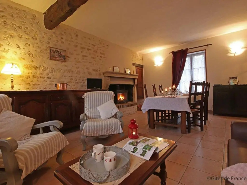 Maison de Bourg Avec Jardin et Wifi - Bures - FR-1-497-124