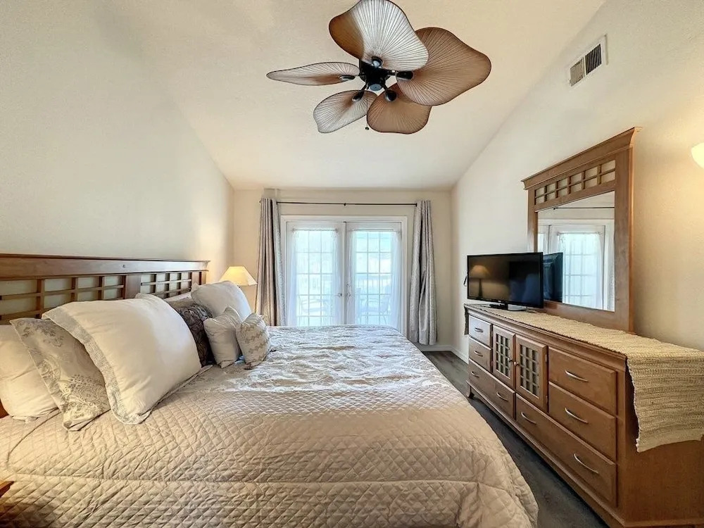 Lovely 3 Bed Condo Near Disney Quiet Community 3 Bedroom Condo by RedAwning