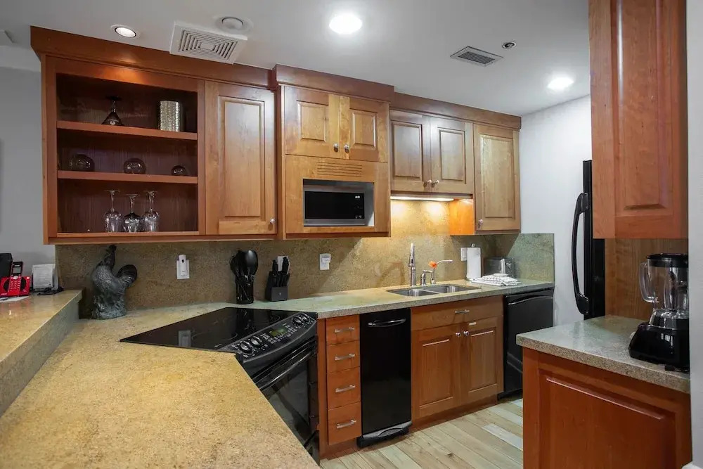 Royal Plaza at Deer Valley Resort - One Bedroom Condo with Hot Tub #301 1 Condo