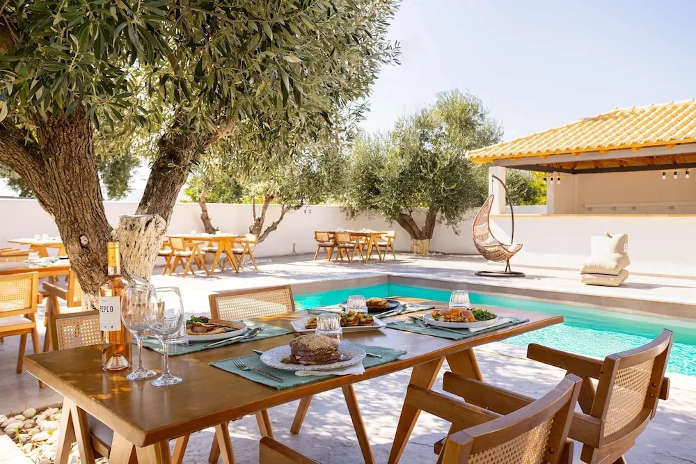 Eneos Boutique Residence - Koroni Garden Nest