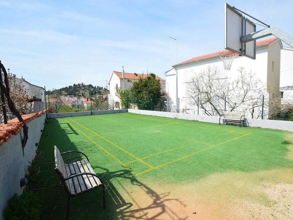 Apartments Anita Tribunj