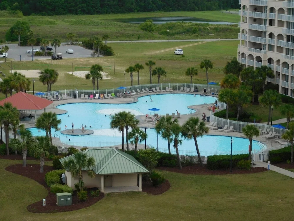 Yacht Club S #1-204 4 Bedroom Condo by RedAwning