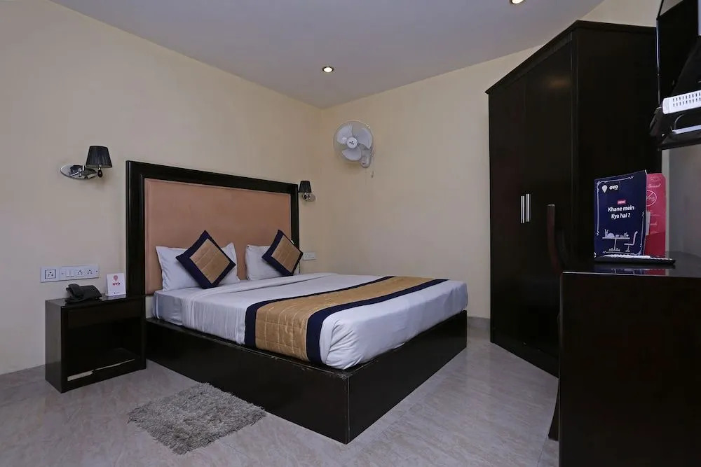 OYO 714 Hotel De Plaza