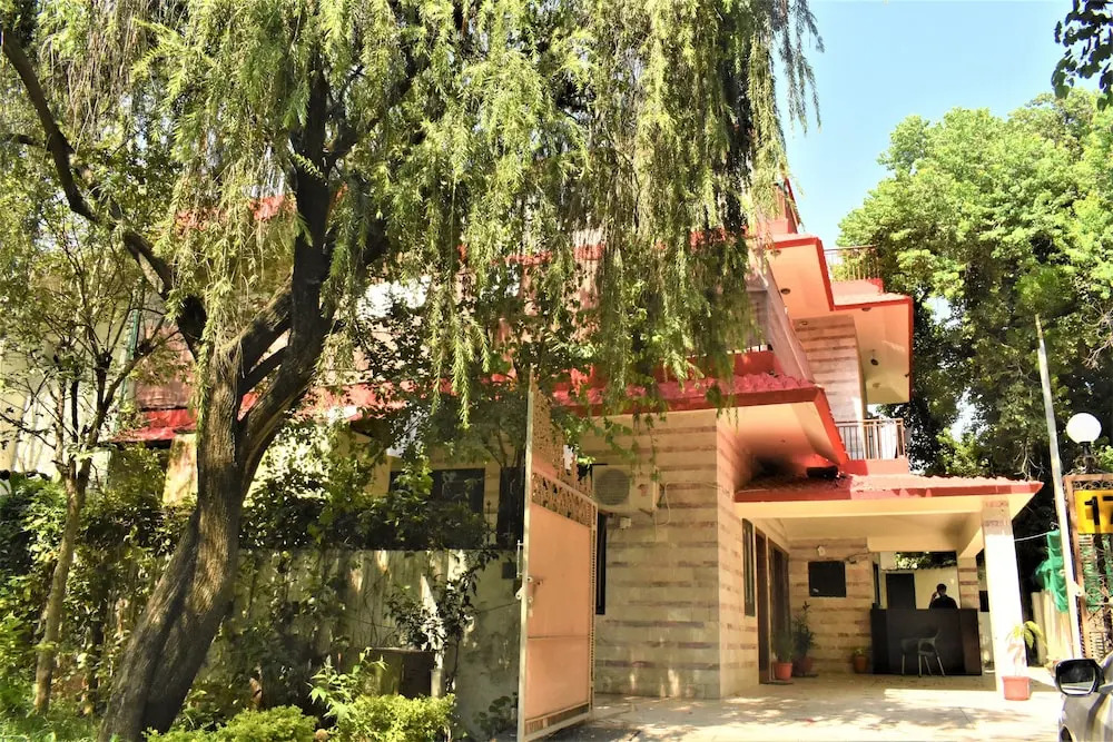 17 Guest House