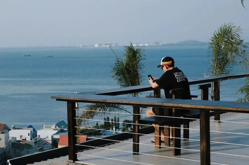 Bui Retreat