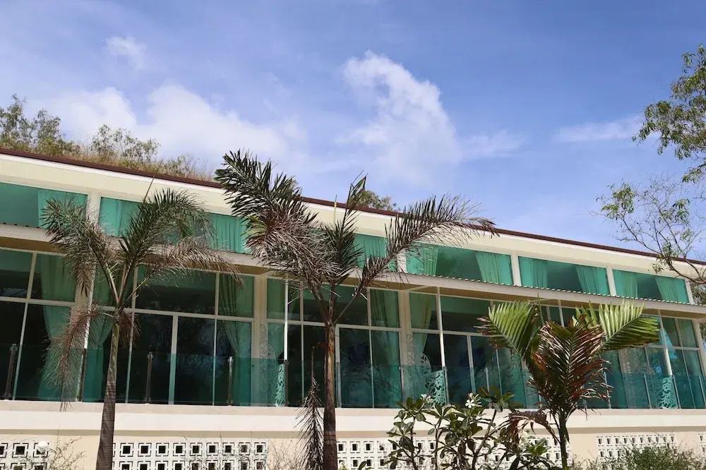 Ta Yai Beach Resort