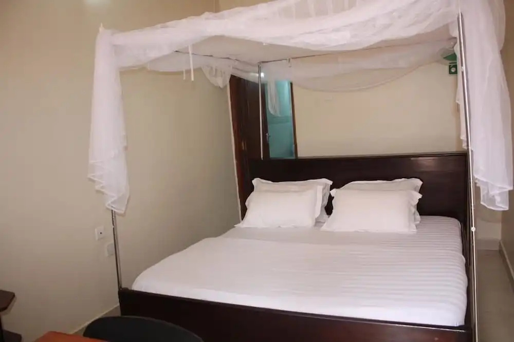 Sandton Hotel Kasese